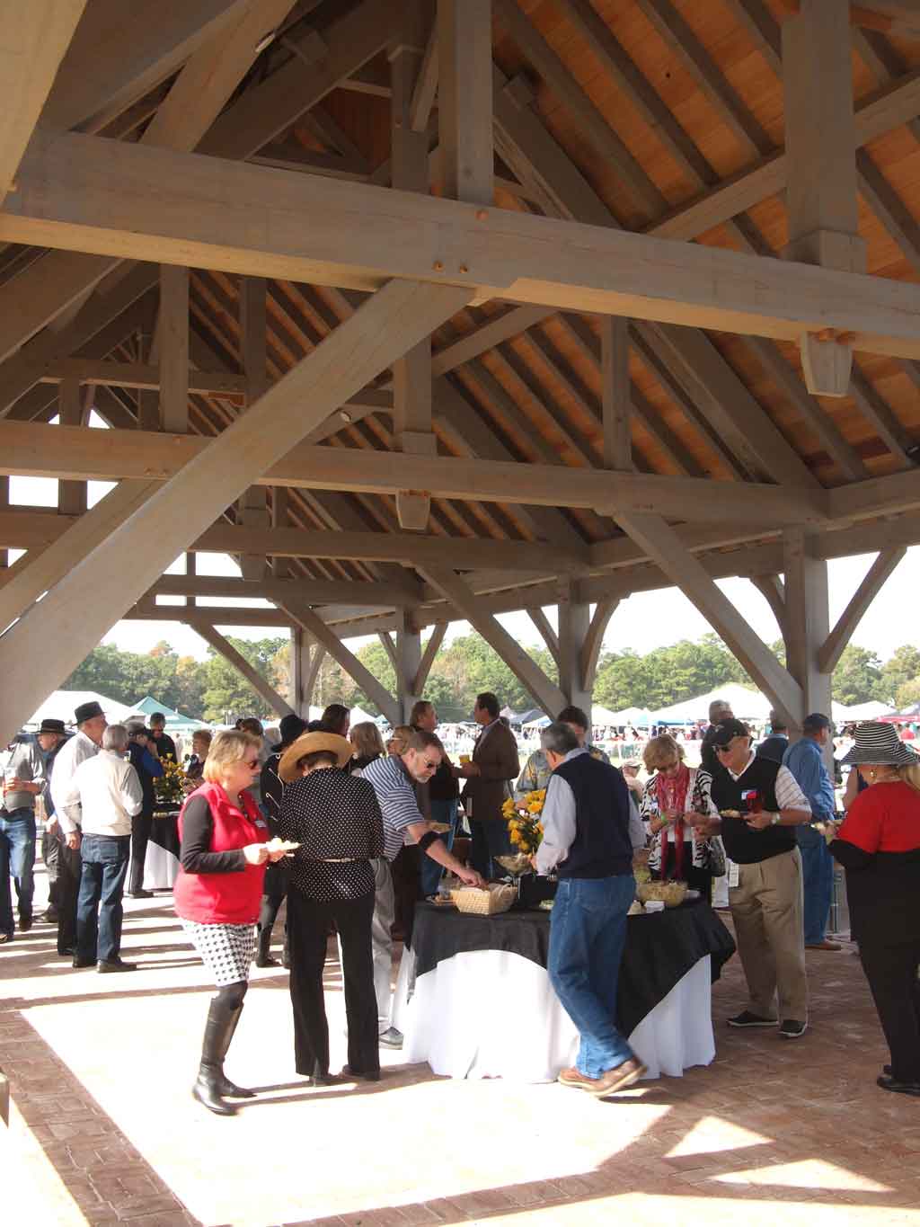 timber_frame_event_pavilion